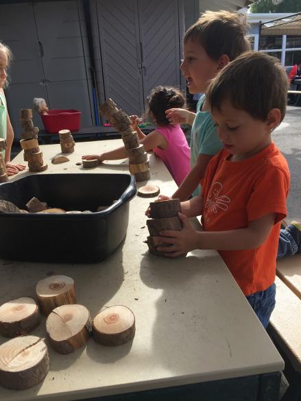 natueral wood building blocks